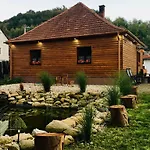 Matrai Pinces Udvar 펜션 Matramindszent