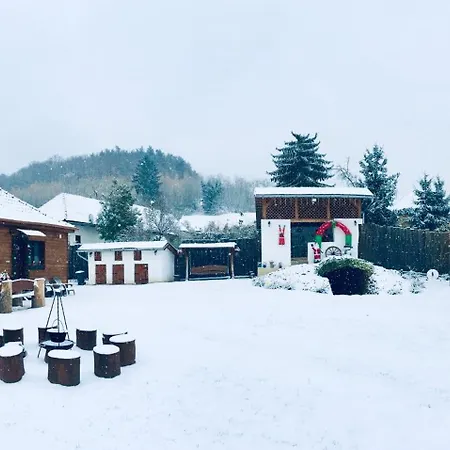 Case de vacanță Matrai Pinces Udvar Matramindszent
